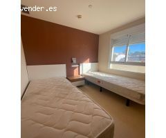 ACOGEDOR APARTAMENTO CON VISTAS A LA PISCINA EN GUARDAMAR DEL SEGURA