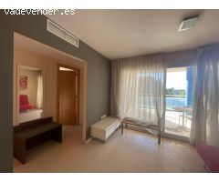 ACOGEDOR APARTAMENTO CON VISTAS A LA PISCINA EN GUARDAMAR DEL SEGURA
