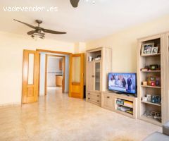 Apartamento en el centro de Torrevieja con balcón y a 10 minutos de la playa