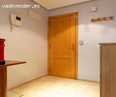 Apartamento en el centro de Torrevieja con balcón y a 10 minutos de la playa