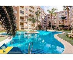 Oportunidad! Increíble apartamento muy bien diseñado con bellísima comunitaria y zonas ajardinadas