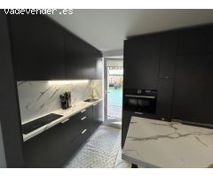 Gran apartamento de 2 habitaciones + 2 plazas de garaje incluido a 250 metros de la playa!
