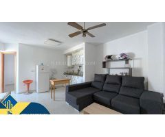 Precio Especial! Interesante Apartamento con vistas despejadas a 300 metros del paseo marítimo!