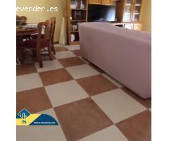CASA EN ALMORADÍ CON GRAN PATIO!