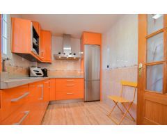 PISO LAS GABIAS  CON TERRAZA DE 45 METROS Y 2 GARAJES