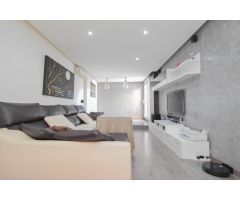PISO LAS GABIAS  CON TERRAZA DE 45 METROS Y 2 GARAJES