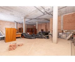 Local comercial junto centro de salud de Armilla
