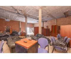 Local comercial junto centro de salud de Armilla