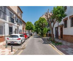 BONITA CASA EN EL BARRIO DE SAN ILDEFONSO JUNTO CERVEZAS ALHAMBRA