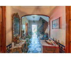 CASA SEÑORIAL EN EL CENTRO DE PINOS PUENTE.