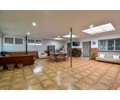 Finca rústica con gran vivienda en el Barranco de la cueva de Campos, Padul