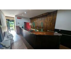 Local en Venta en el Corazón de Cáceres - Oportunidad Única
