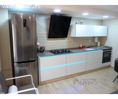 Piso en Venta en Valencia de las Torres, Valencia