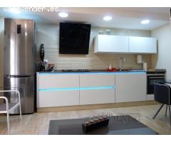 Piso en Venta en Valencia de las Torres, Valencia