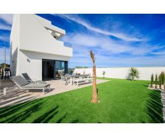 ???? Residencia de Lujo en Pilar de la Horadada – Un Paraíso junto al Golf