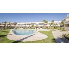 ???? Bungalow Exclusivo en La Veleta – Lujo y Confort a Pasos del Mar