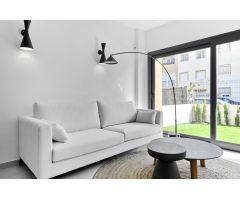 ? Bungalow Exclusivo en La Veleta – Lujo y Confort a Pasos del Mar