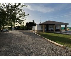 Chalet en Venta en La Algaba, Sevilla