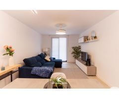 Piso de diseño en venta en Aguadulce Sur con piscina