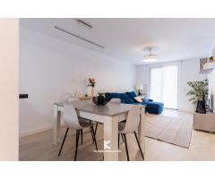 Piso de diseño en venta en Aguadulce Sur con piscina