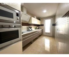 ¡Oportunidad Exclusiva en Residencial Torrequebrada: Tu Paraíso en Aguadulce Sur!