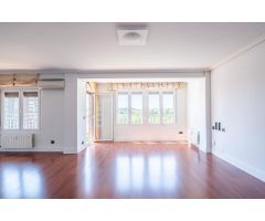 Amplia vivienda en Zona Ruiseñores