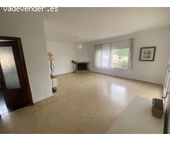 CHALET EN ZONA CUMBRES DE CALICANTO