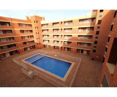 APARTAMENTO DE 3 DORM. CON PISCINA JUNTO A LA PLAYA
