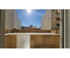 Luminoso apartamento a solo 300 metros de la playa