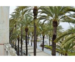 RESTAURANTE EN EL PASEO MARITIMO