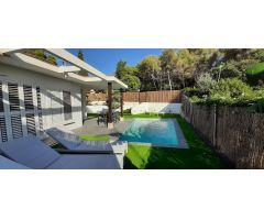 Casa con jardin  piscina en alquiler en Vallpineda.Sitges