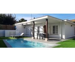 Casa con jardin  piscina en alquiler en Vallpineda.Sitges