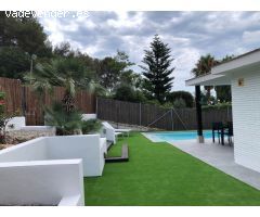 Casa con jardin  piscina en alquiler en Vallpineda.Sitges