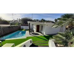 Casa con jardin  piscina en alquiler en Vallpineda.Sitges