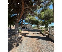 TE PRESENTO ESTE ENCANTO DE CHALET EN PEÑA LAS AGUILAS