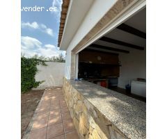 CHALET CON SENADOR, EN LA MEJOR ZONA DE PERLETA