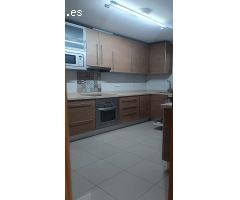 VIVIENDA DE ALQUILER DE 4 DORMITORIOS