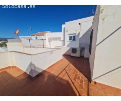 Inversión Estratégica en el Centro de Nerja: Edificio Multifuncional con Alta Rentabilidad