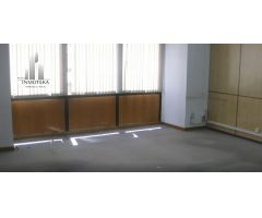 REF: C056 GRUPO INMOTEKA INMOBILIARIA ALQUILA LOCAL OFICINAS ZONA CENTRO-ALTOZANO