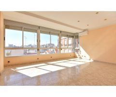 AMPLIA VIVIENDA PARA ALQUILAR EN BURRIANA