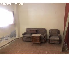 CASA CENTRICA EN VENTA PARA REFORMAR