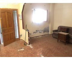 CASA CENTRICA EN VENTA PARA REFORMAR
