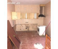 CASA CENTRICA EN VENTA PARA REFORMAR