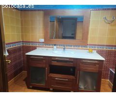 MAGNIFICO PISO CENTRICO A LA VENTA CON GARAJE EN ADRA