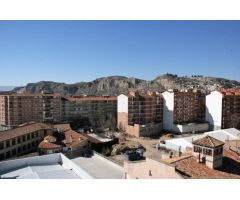 Piso de 3 dormitorios para reformar en Calatayud