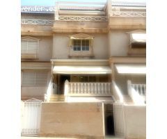 BUNGALOW (TRIPLEX) CON ESTUDIO INDEPENDIENTE