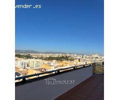 Descubre este impresionante ático recién reformado,
