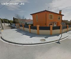 Se vende residencial OKUPA en Calle de Cal Prosset 13 en Llorenç del Penedès (Tarragona).