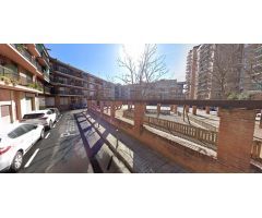 Se vende apartamento OKUPA en Calle Passeig Bellpuig 9 de Sabadell (Barcelona).