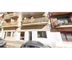 Se vende apartamento OKUPA en Calle Passeig Bellpuig 9 de Sabadell (Barcelona).